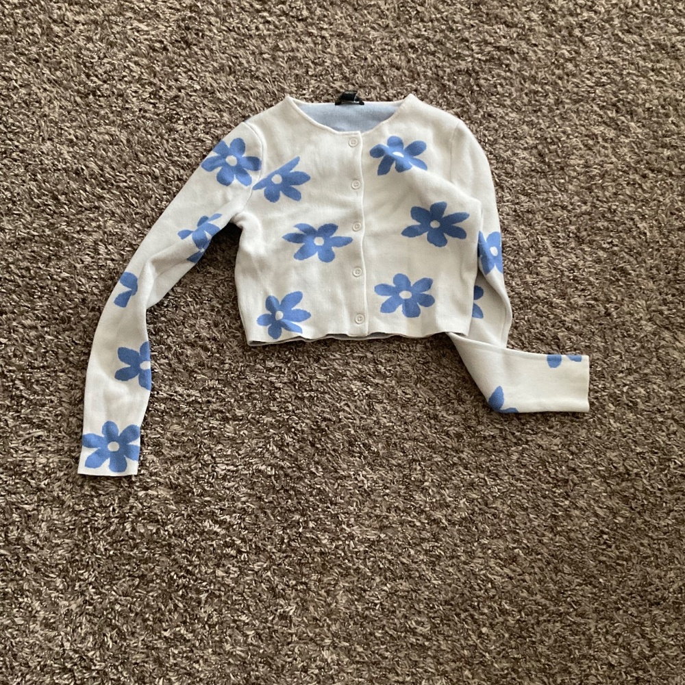 Flower sweater